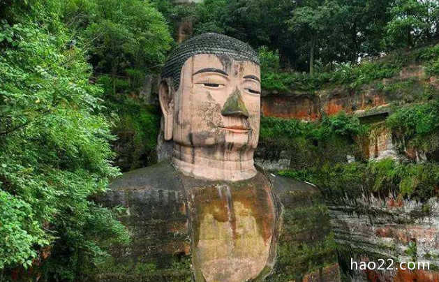 中国最大的佛像 耗费了大概90年的时间才建好 