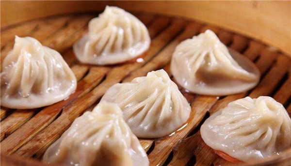 上海十大特色点心 擂沙圆上榜，第九排骨年糕上海人都爱吃 